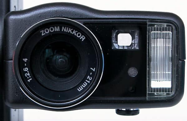 Nikon Coolpix 950 Cámara Digital de 2 MP con Zoom óptico de 3X - Imagen 5